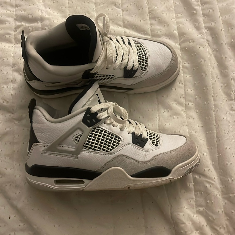 Military Black Jordan 4